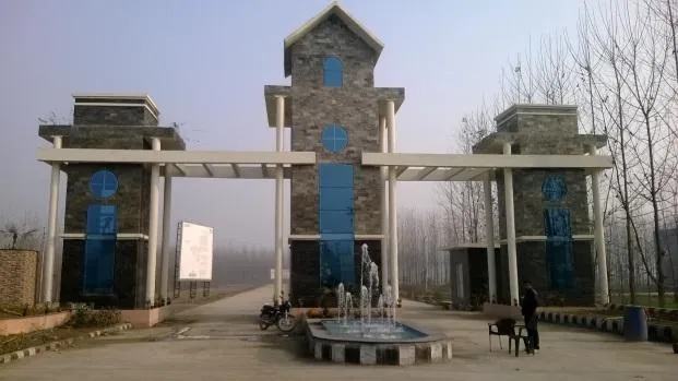 hero alaknanda site plan